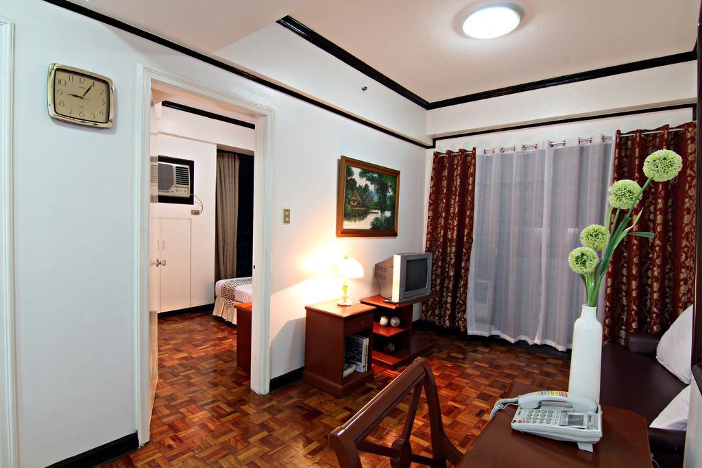 Mpt Suites Makati City Esterno foto