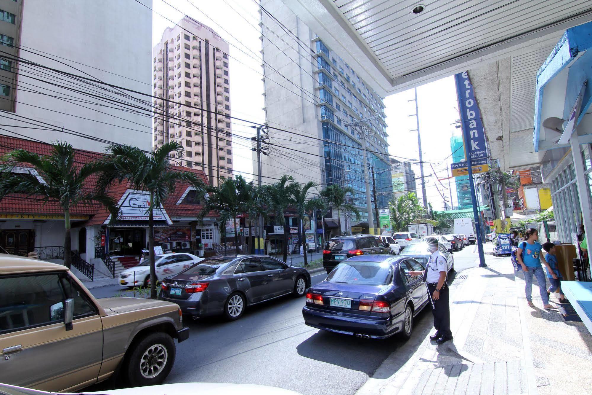 Mpt Suites Makati City Esterno foto